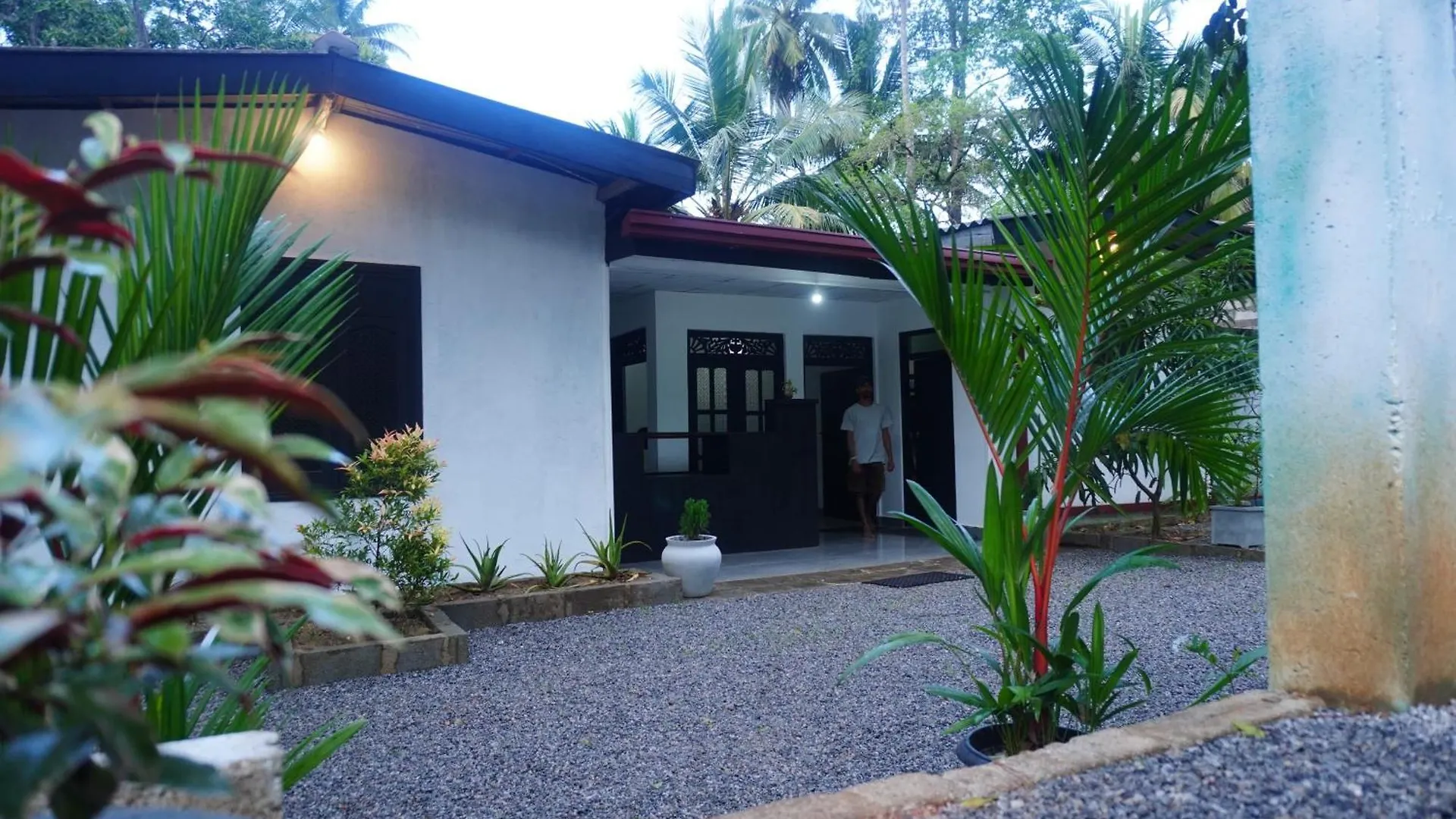 Hello Aliya Hostel Sigiriya Sri Lanka
