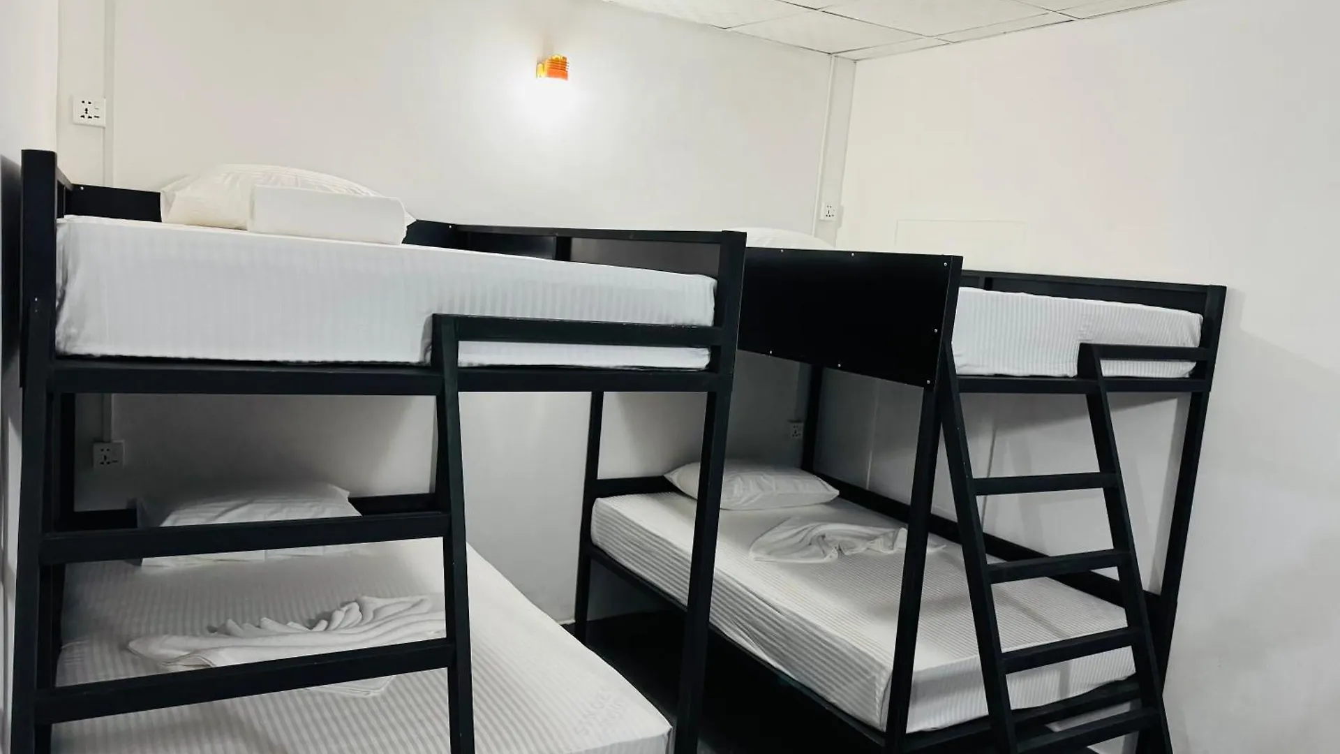 Hello Aliya Hostel سيغيرِيا