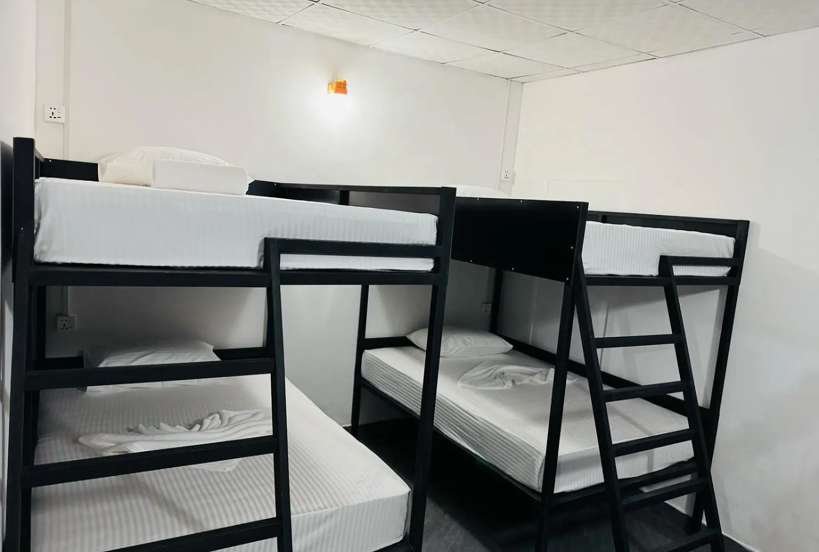 Hello Aliya Hostel سيغيرِيا